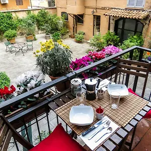 Casa Del Moro - Romantic Loft In Trastevere Ferienhaus